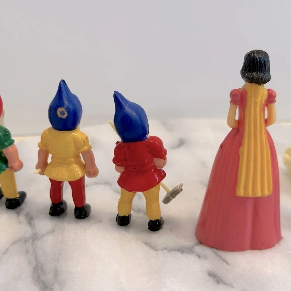 Vintage Snow White & Seven Dwarfs Cake‎ Craft Topper Set